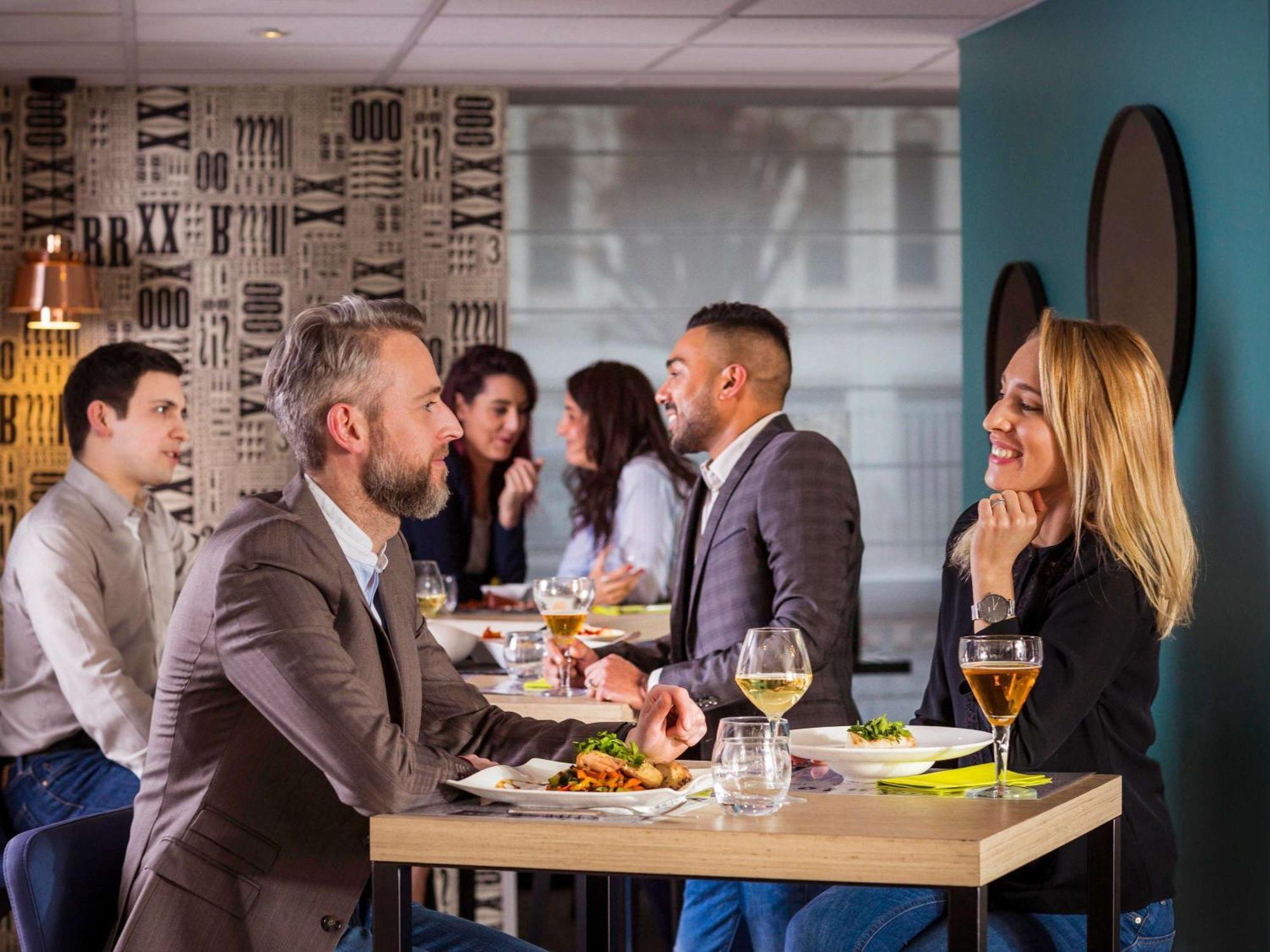 Mercure Paris Porte D'Orleans Montrouge Exterior foto